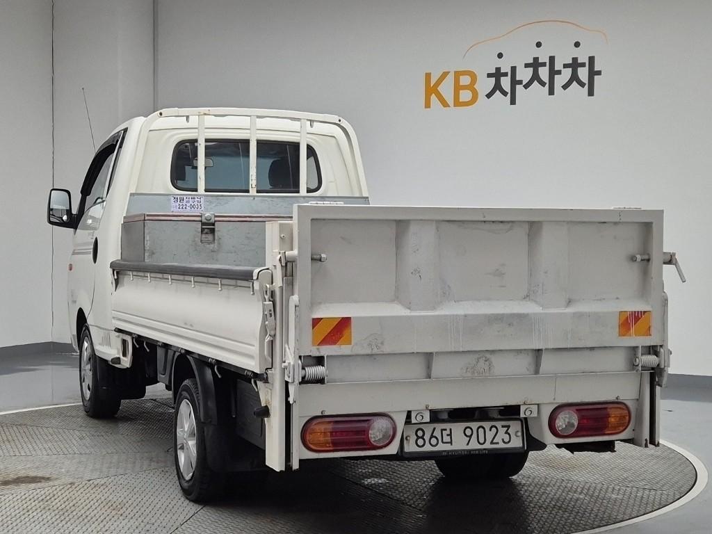 Hyundai Porter II Long Wheelbase High Super Long Wheelbase Super Cab 3