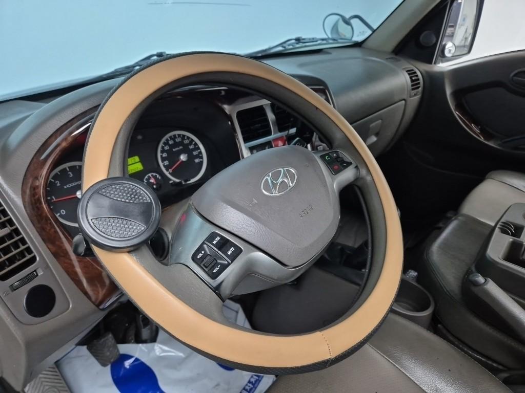 Hyundai Porter II Long Wheelbase High Super Long Wheelbase Super Cab 9