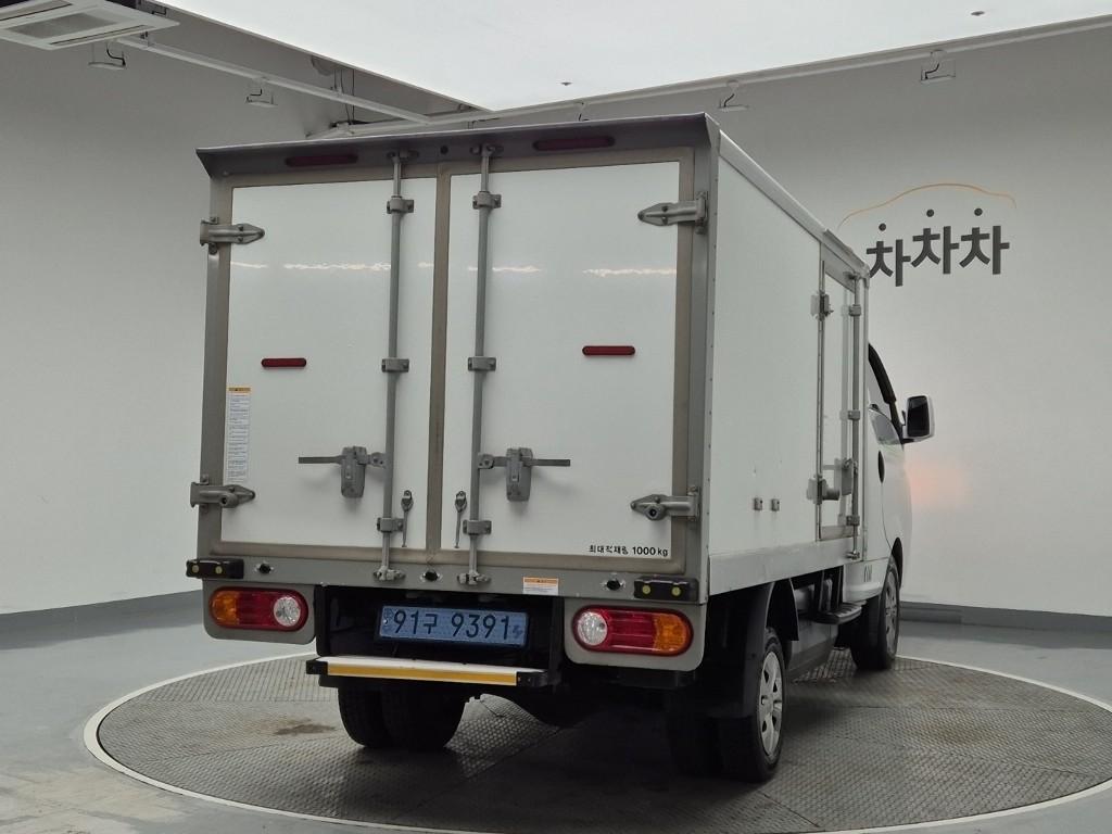Hyundai Porter II Electric Low Fixed Floor Long Wheelbase Super Cab 4