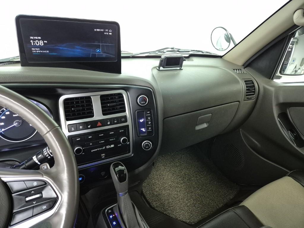 Hyundai Porter II Electric Low Fixed Floor Long Wheelbase Super Cab 10