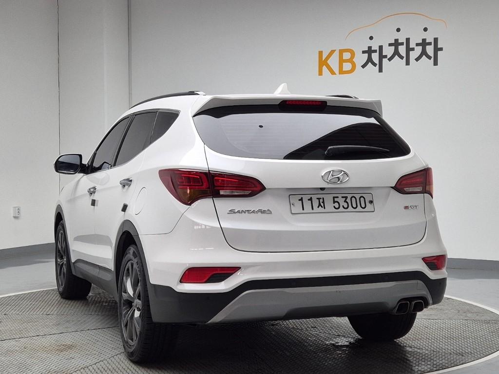 Hyundai Santa Fe 2016 photo 2