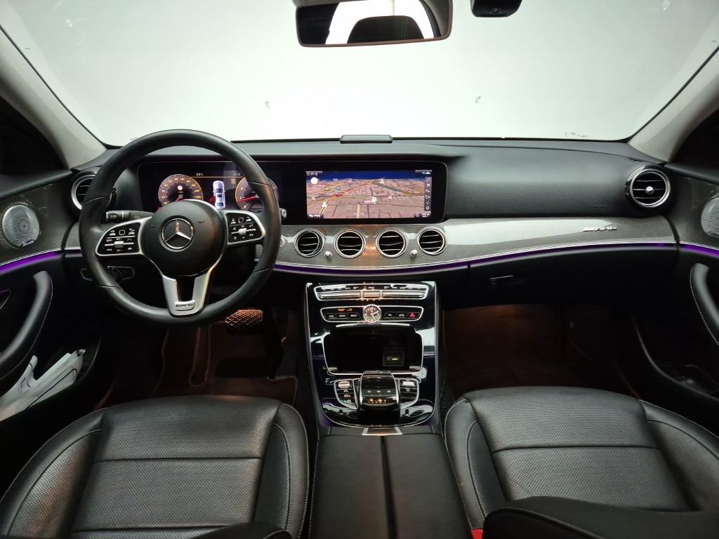 Mercedes-Benz E-Class AMG Line E300 4MATIC AMG Line 8