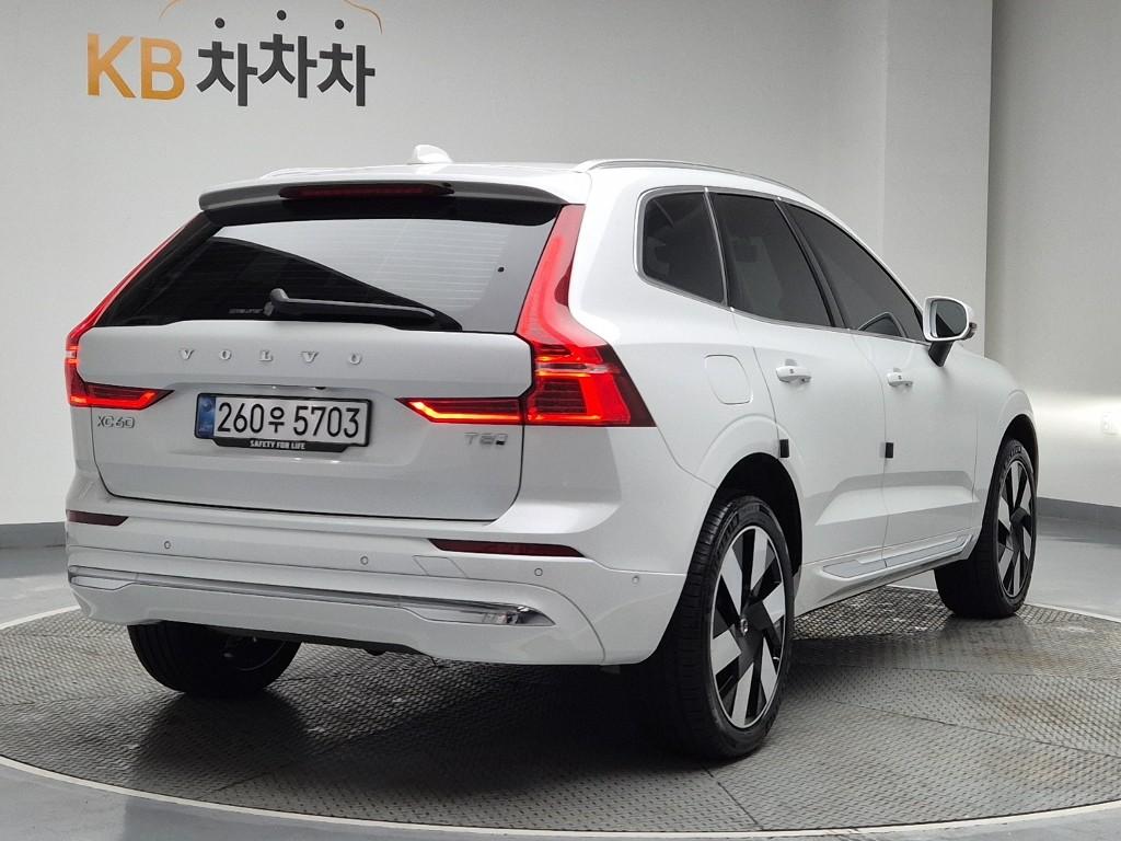 Volvo XC60 Recharge Ultra Bright T8 AWD Ultra Bright 4