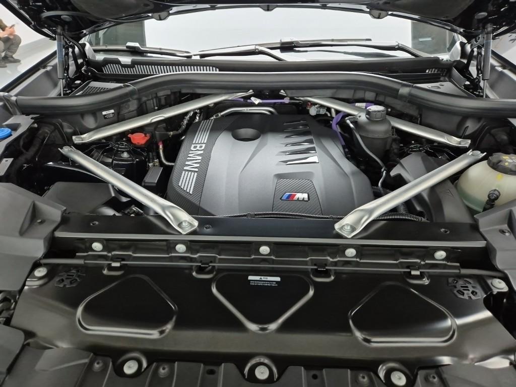 BMW X6 M Sport Pack xDrive40i M Sport Package 6