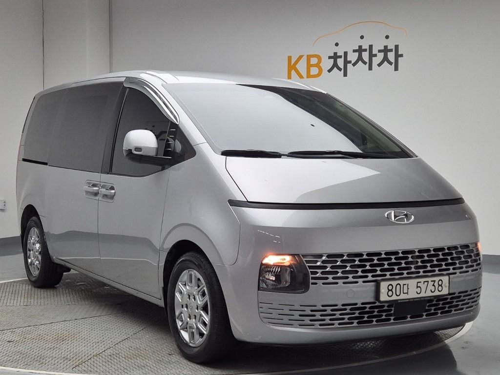 Hyundai Staria Modern 5