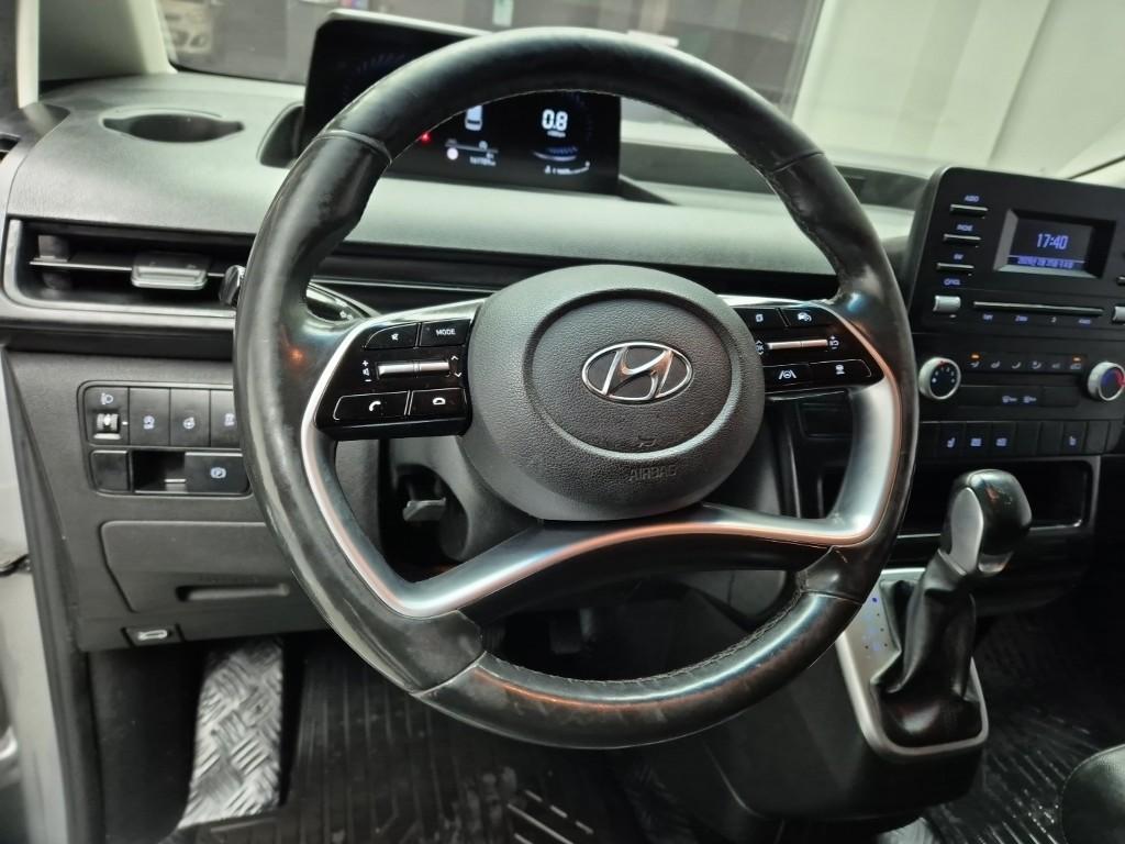 Hyundai Staria Modern 10