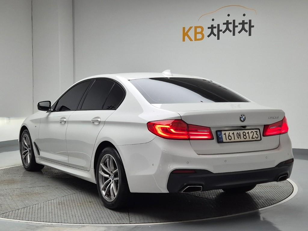 BMW 5 Series M Sport Pack Plus 520d M Sport Pack 3