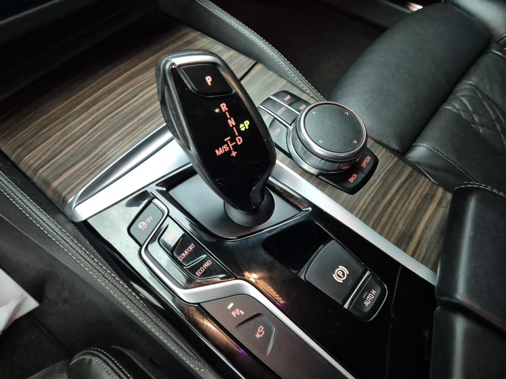 BMW 5 Series M Sport Pack Plus 520d M Sport Pack 9