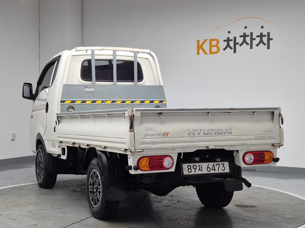 Hyundai Porter II Long Wheelbase Smart Long Wheelbase Super Cab 4WD 3