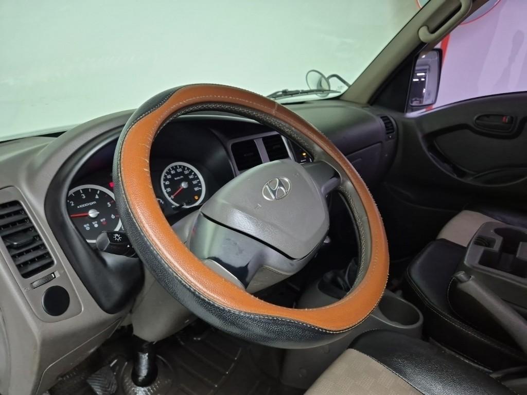 Hyundai Porter II Long Wheelbase Smart Long Wheelbase Super Cab 4WD 9