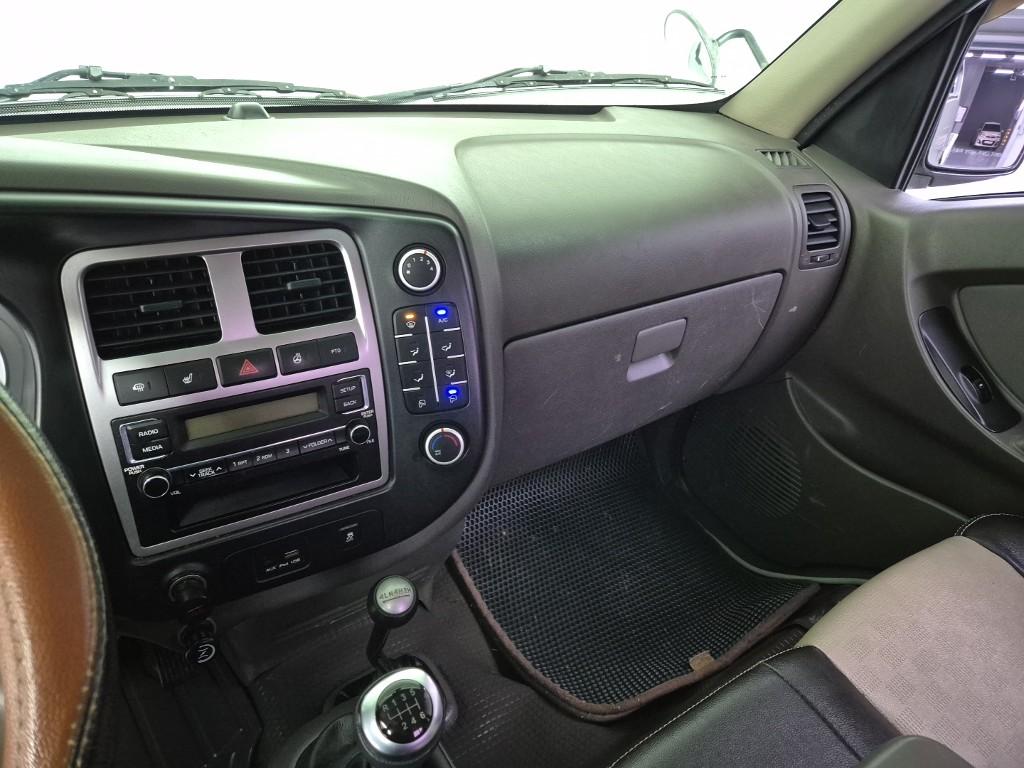 Hyundai Porter II Long Wheelbase Smart Long Wheelbase Super Cab 4WD 10