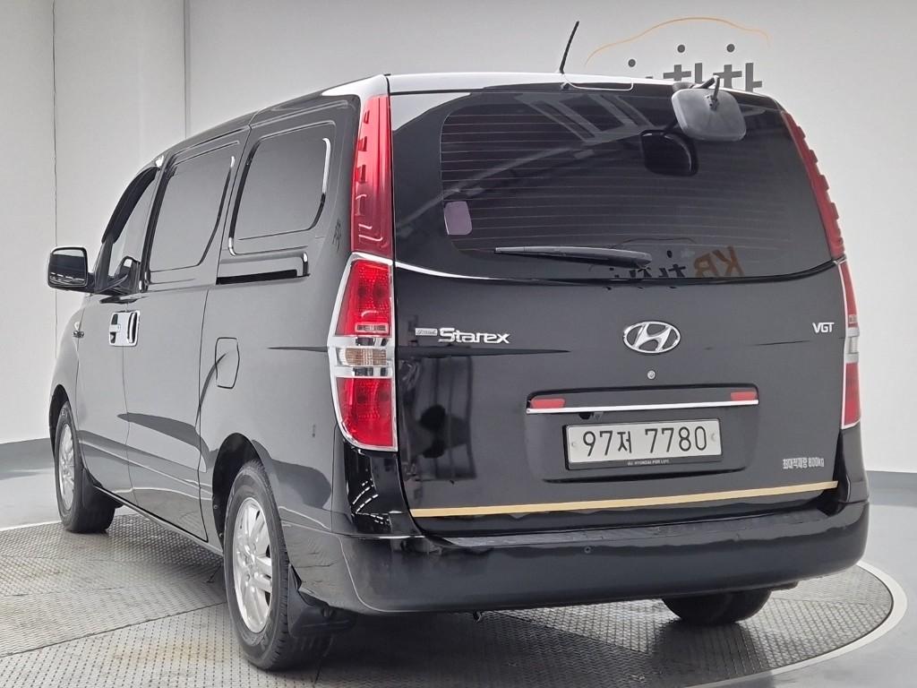 Hyundai Starex Grand Smart 2.5 VGT/ WGT 3 Van 3