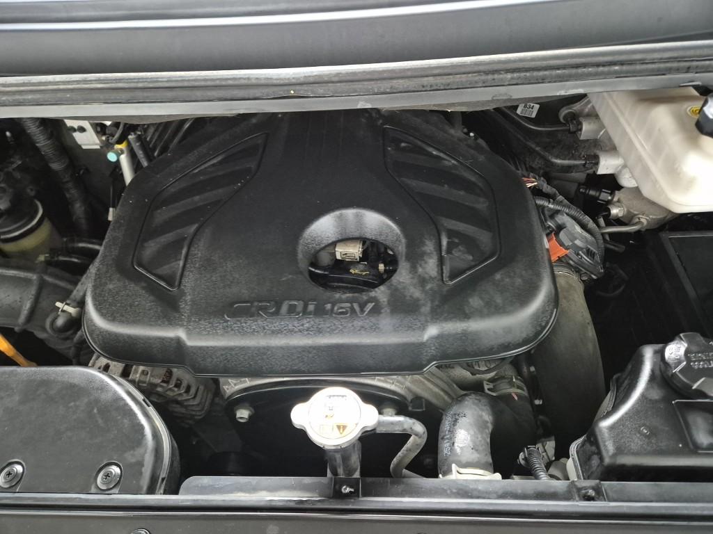 Hyundai Starex Grand Smart 2.5 VGT/ WGT 3 Van 6