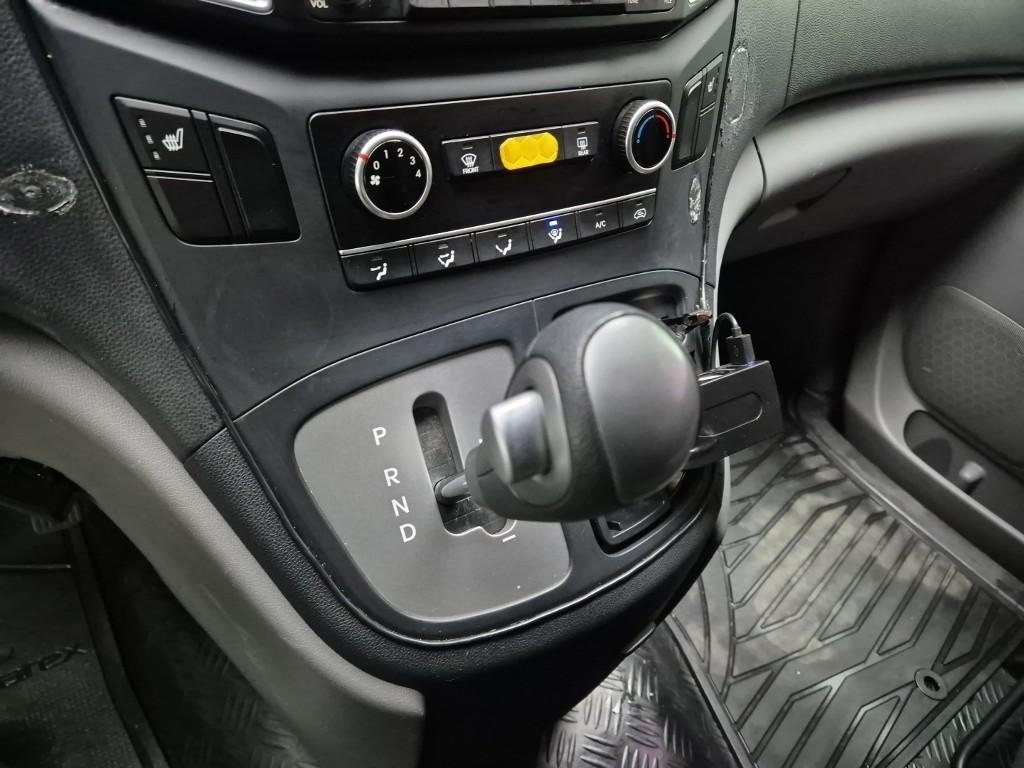 Hyundai Starex Grand Smart 2.5 VGT/ WGT 3 Van 9