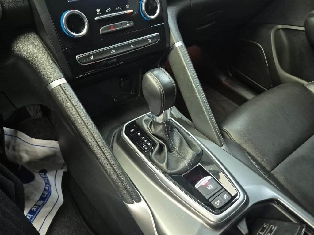 Renault QM6 Samsung New LE Signature 2.0 GDe 9