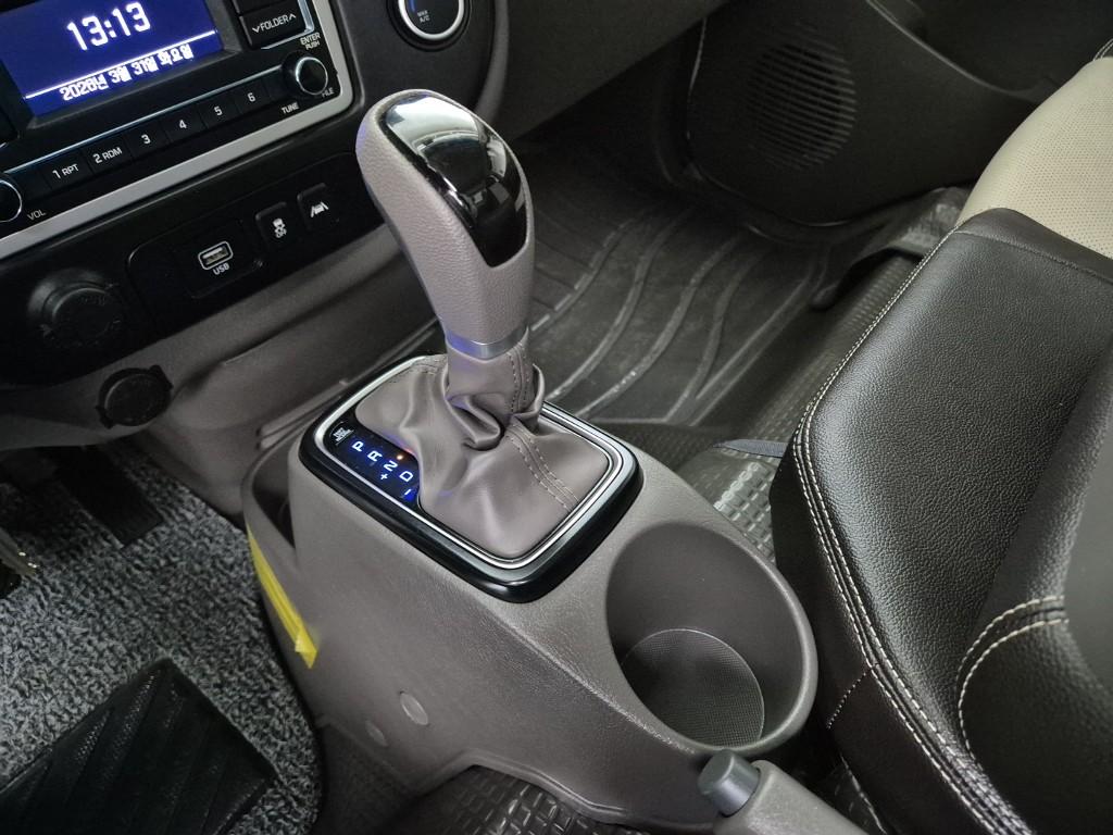 Hyundai Porter II Long Wheelbase Smart LPG Long Wheelbase Super Cab 8