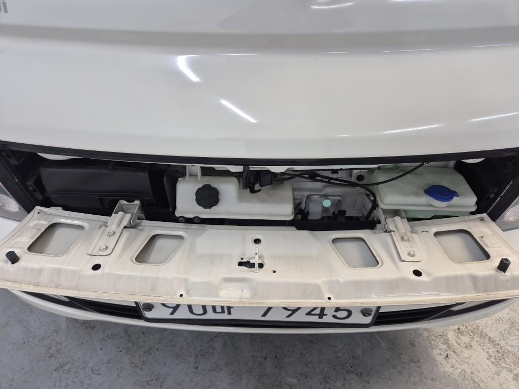 Hyundai Porter II Manual Wing body Long Wheelbase Super Cab 6