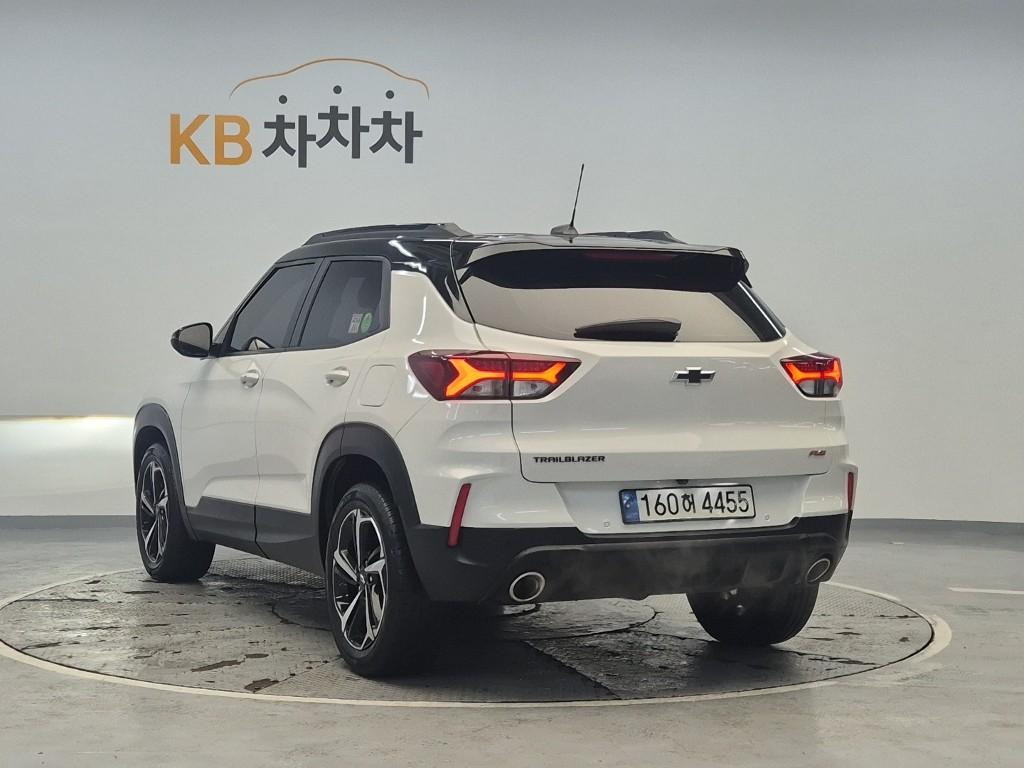 Chevrolet Trailblazer 2022 photo 2