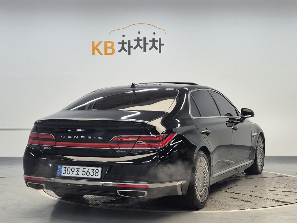 Genesis G90 Prestige 5.0 GDi AWD 4