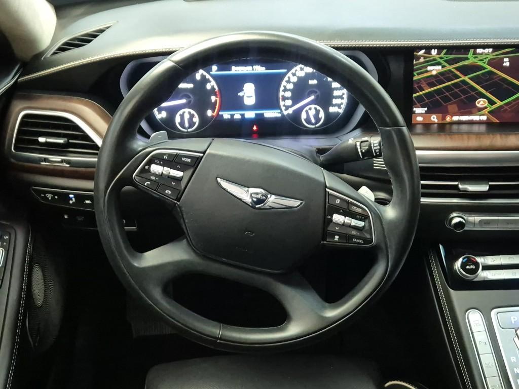 Genesis G90 Prestige 5.0 GDi AWD 10