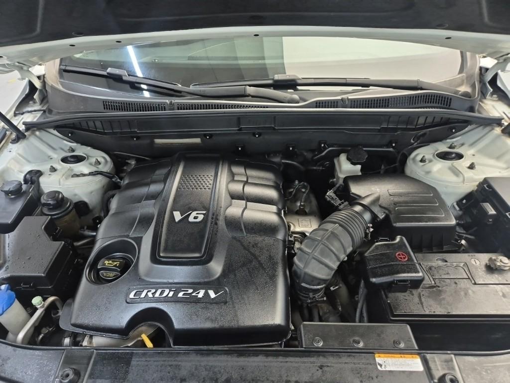 HYUNDAI Veracruz Diesel 2WD