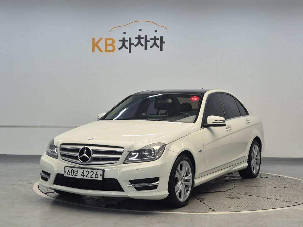 Mercedes-Benz C-Class Avantgarde C200 BlueEfficiency 2