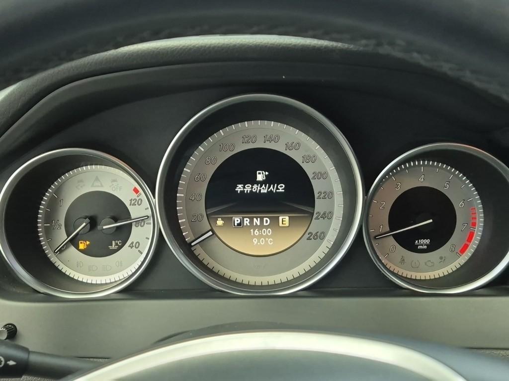 Mercedes-Benz C-Class Avantgarde C200 BlueEfficiency 7