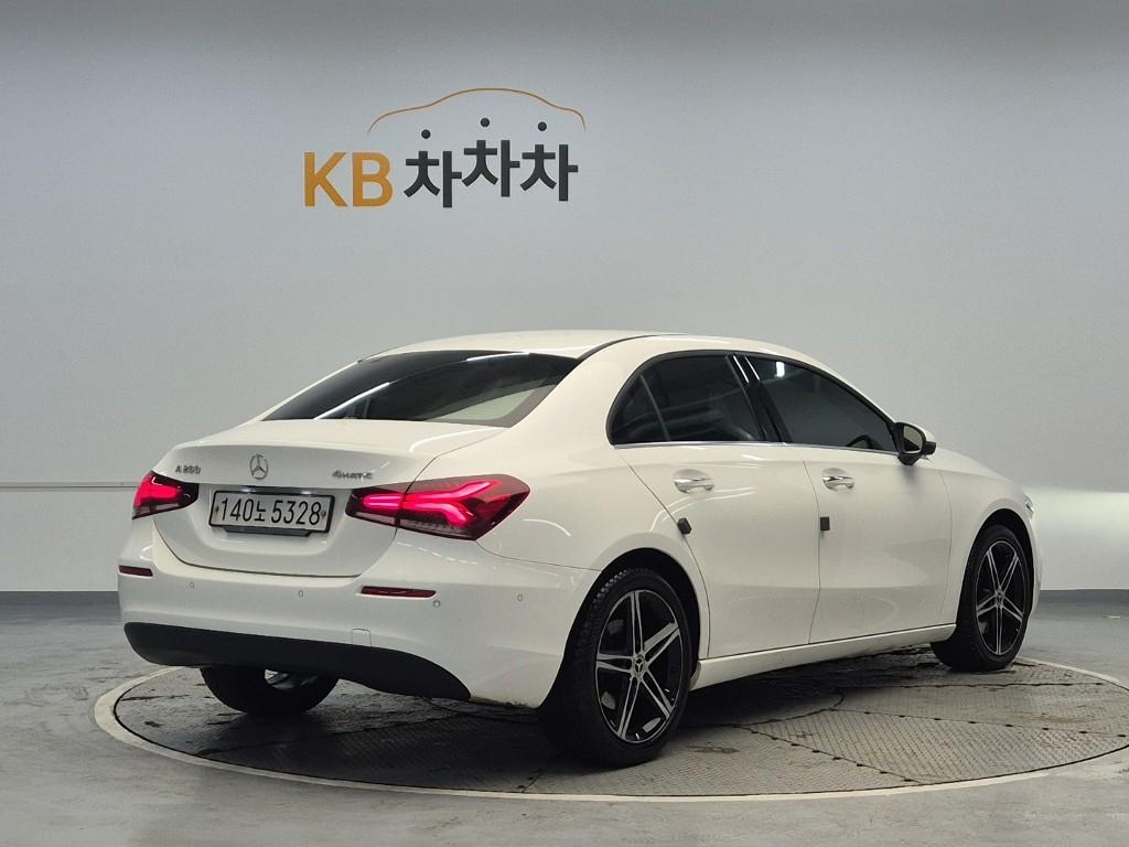 BENZ A-Class (4th Generation) A250 Sedan 4Matic