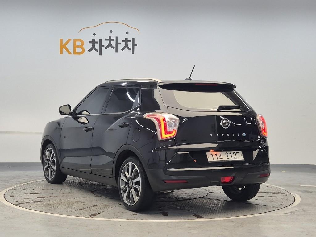 KG Mobility Tivoli 2016 photo 2