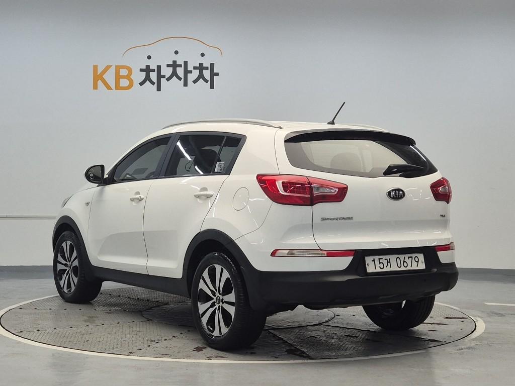 Kia Sportage R TLX Premium Type 2.0 Diesel 2WD M/ T 3