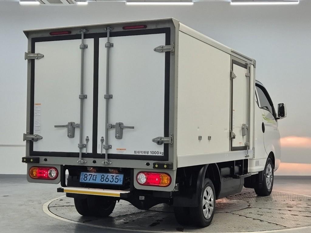 Hyundai Porter II Electric Low Fixed Floor Long Wheelbase Super Cab 4