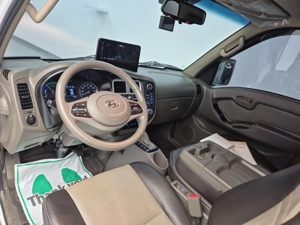 Hyundai Porter II Electric Low Fixed Floor Long Wheelbase Super Cab 7