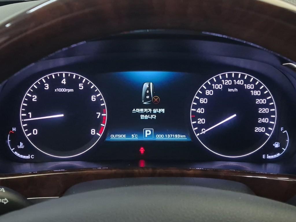 Hyundai Equus New Premium V6 3.8 GDi 7