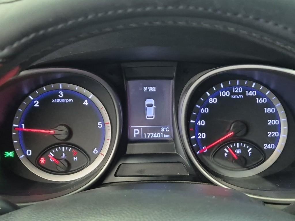 Hyundai Santa Fe DM Premium e-VGT R2.0 2WD 7