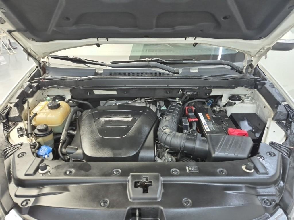 KG Mobility (Ssangyong) Korando New C CVT Premium Type CVT AWD 6