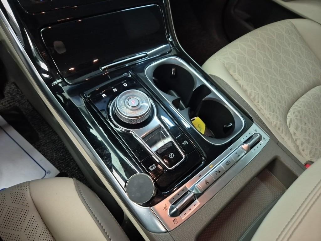 Kia Carnival New KA4 Noblesse D2.2 Diesel 9