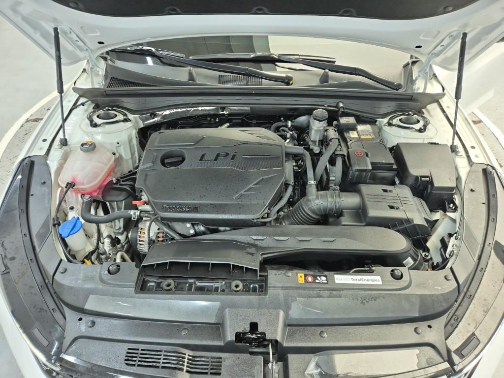 Kia K5 DL3 Trendy 2.0 LPI 6