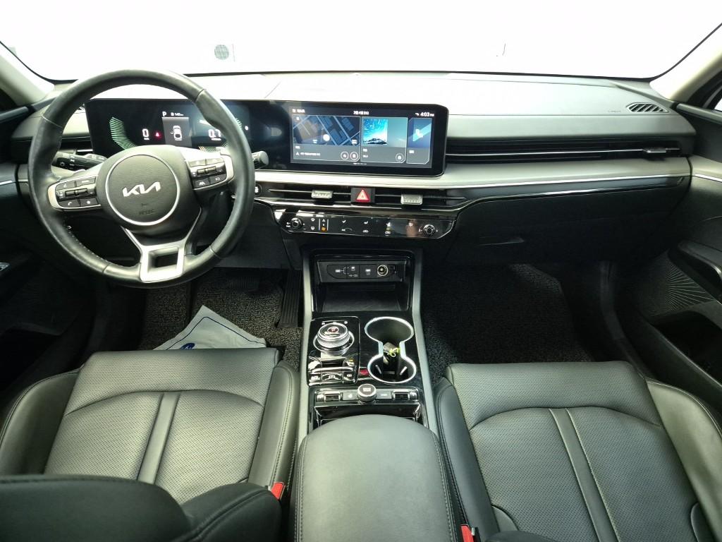 Kia K5 DL3 Trendy 2.0 LPI 8