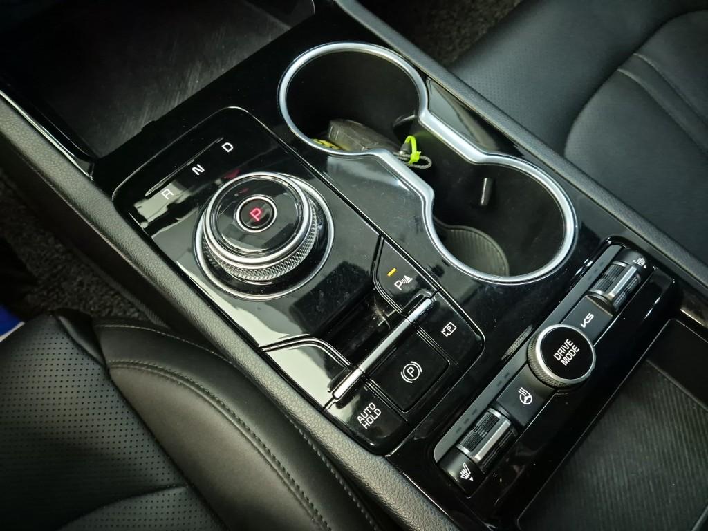 Kia K5 DL3 Trendy 2.0 LPI 9