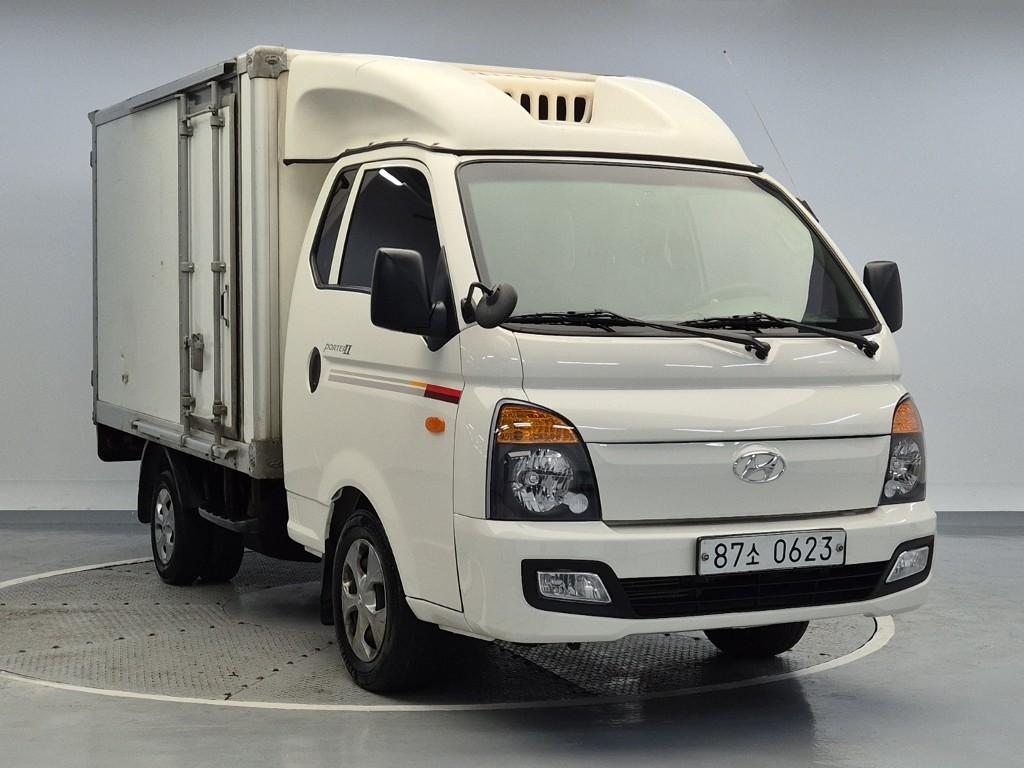 Hyundai Porter II Super Cab Refrigerated Truck Long Wheelbase Super Cab 5