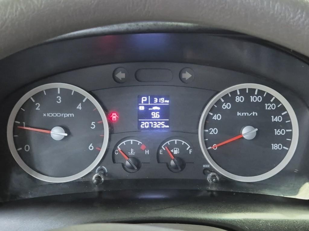 Hyundai Porter II Super Cab Refrigerated Truck Long Wheelbase Super Cab 6