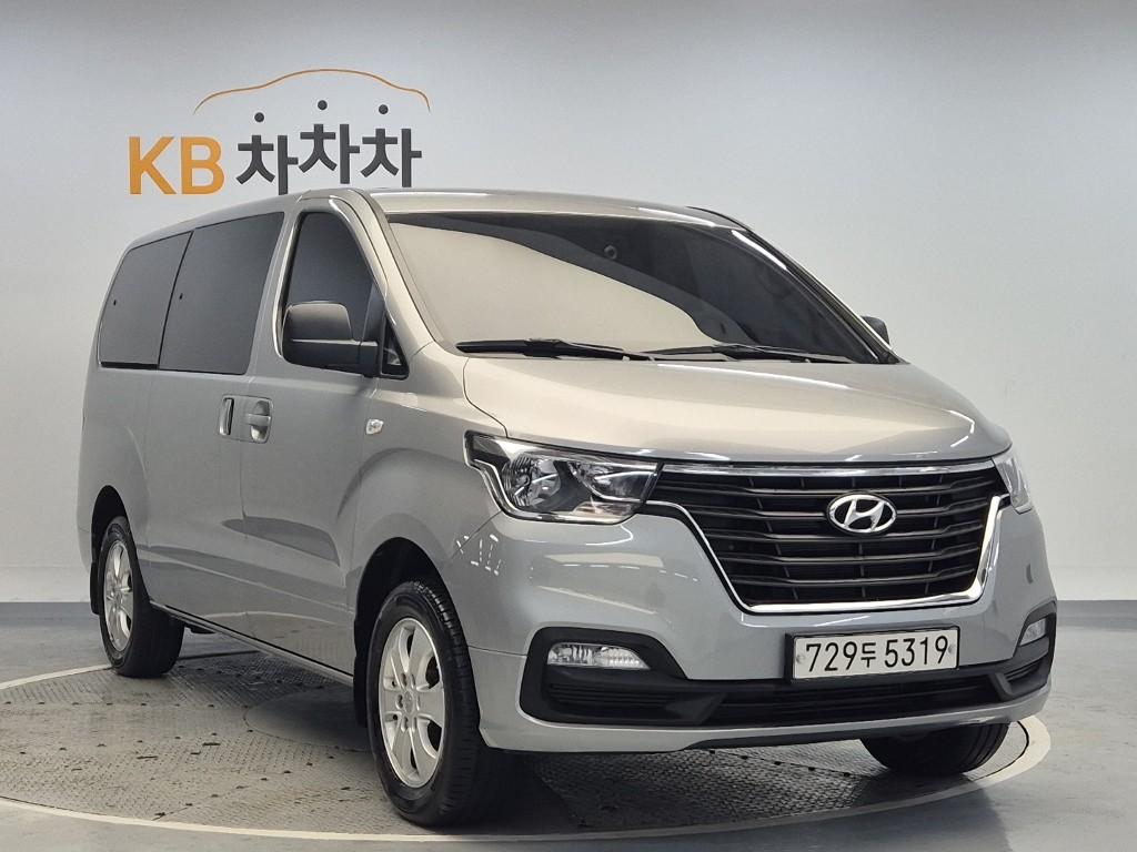 Hyundai Starex Grand Smart 2.5 VGT Wagon 4WD A/ T 5