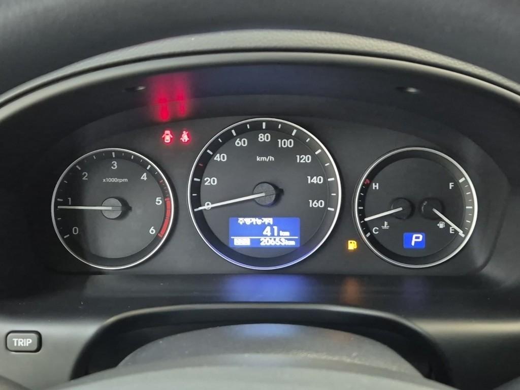 Hyundai Starex Grand Smart 2.5 VGT Wagon 4WD A/ T 7