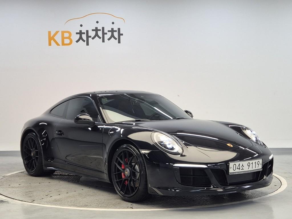 Porsche Carrera 911 991 4 GTS 5