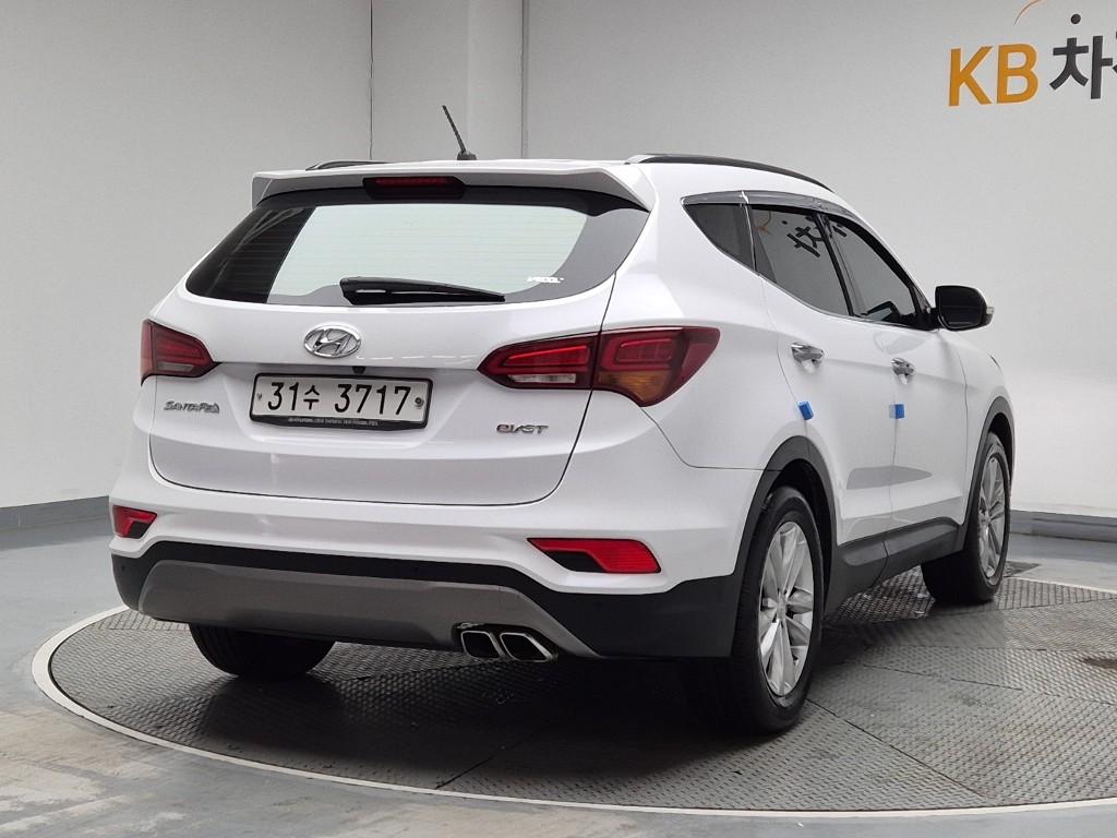 Hyundai Santa Fe 2018 photo 3