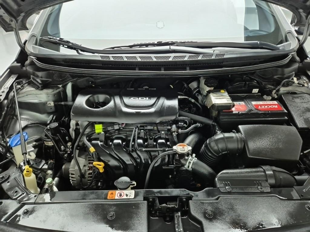 Kia K3 2016 photo 5