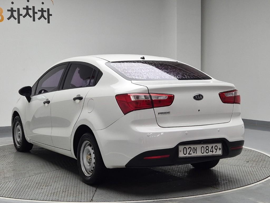 KIA All New Pride 4Door 1.4 MPI