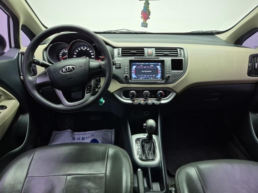 KIA All New Pride 4Door 1.4 MPI