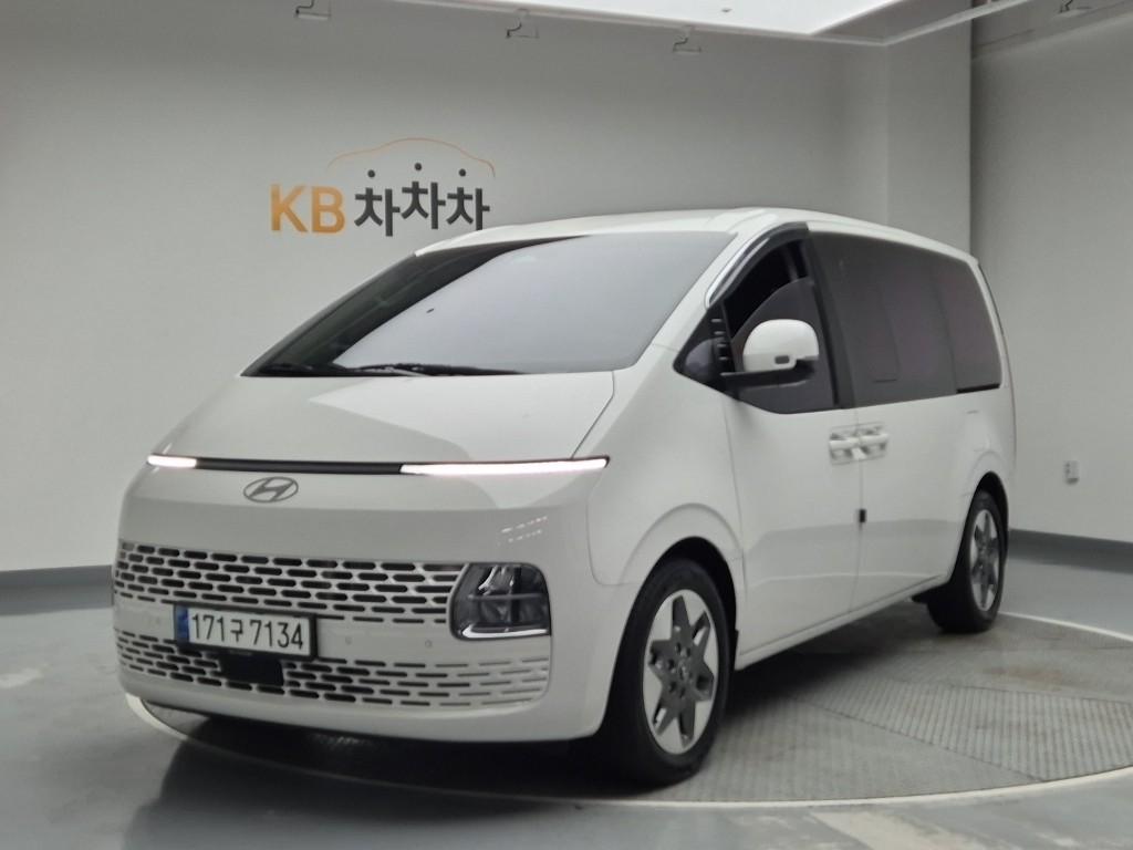 Hyundai Staria Modern Diesel 2.2 Tourer 4WD