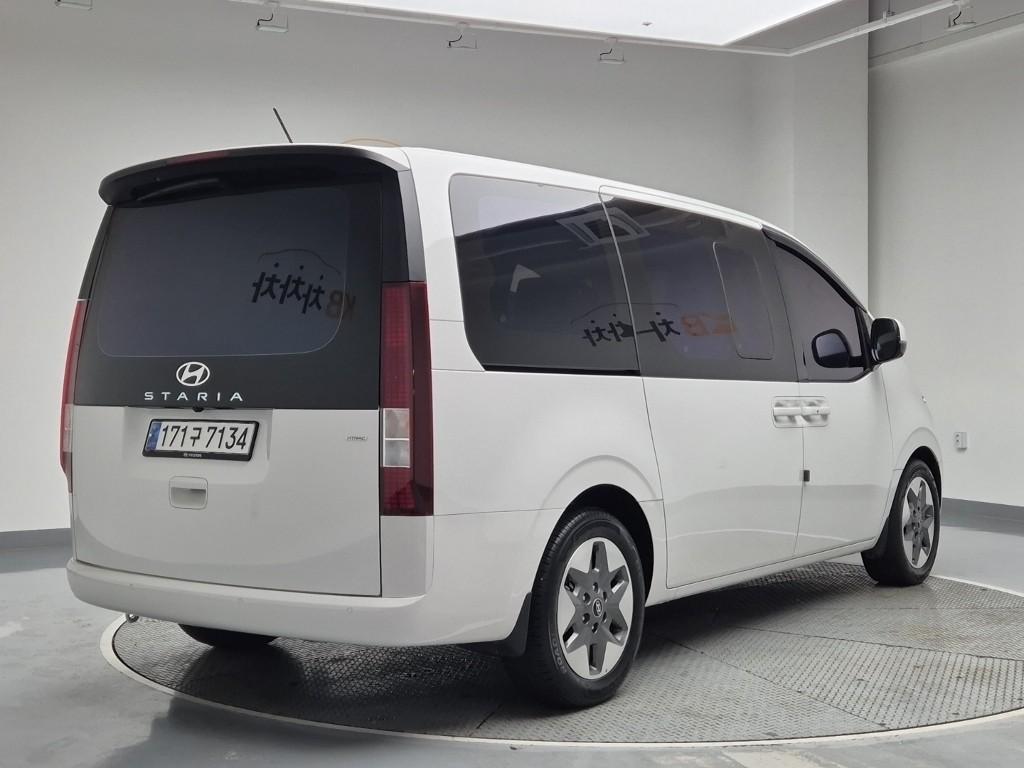 Hyundai Staria Modern Diesel 2.2 Tourer 4WD 4